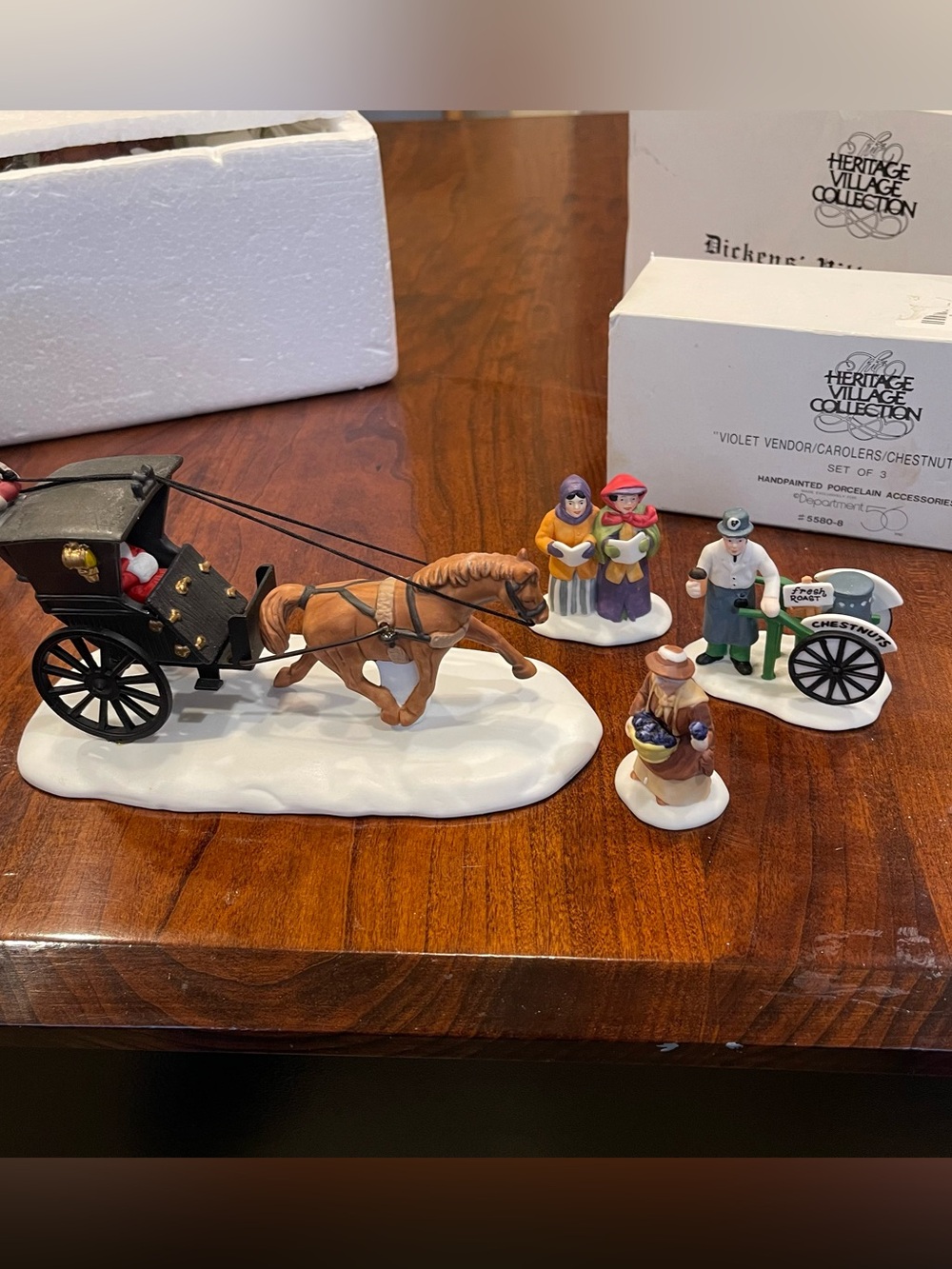 Department 56 Bundle- Kings Road Cab and 3 accessories